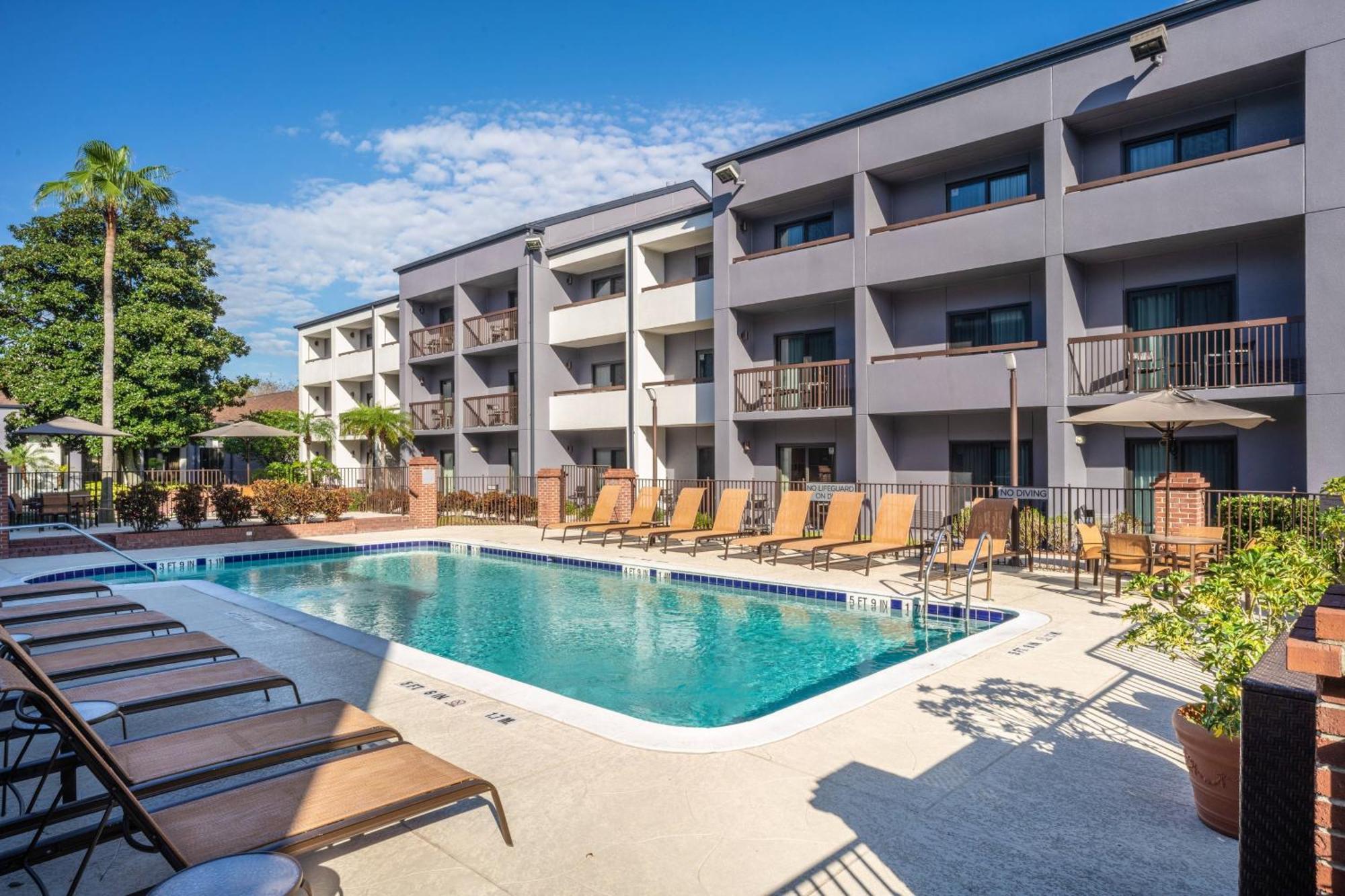 Courtyard By Marriott Orlando Airport Hotel Kültér fotó
